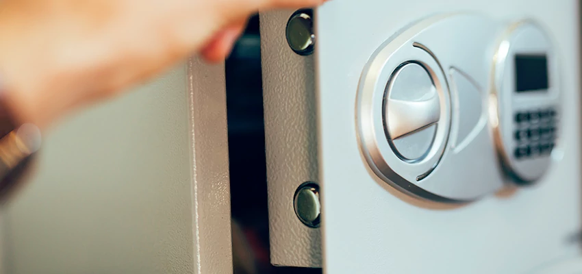 Fingerprint Safe Openers in North Fair Oaks, CA